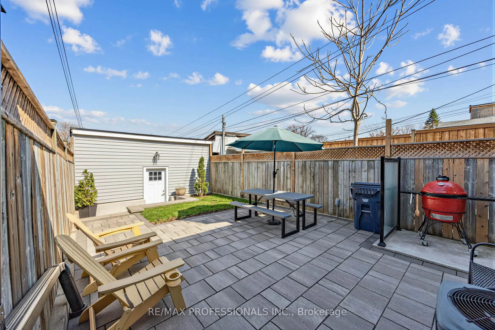 Photo 31 of 215 Gilbert Avenue, Toronto, Caledonia-Fairbank — HOMEH