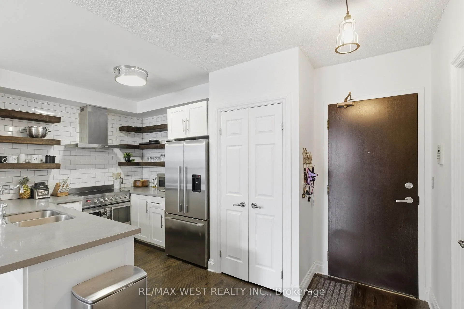 Photo 5 of Unit 1709, 55 Bloor Street E, Toronto, Church-Yonge Corridor — HOMEH