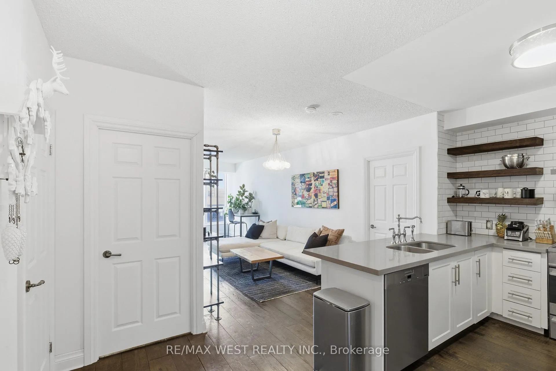 Photo 6 of Unit 1709, 55 Bloor Street E, Toronto, Church-Yonge Corridor — HOMEH