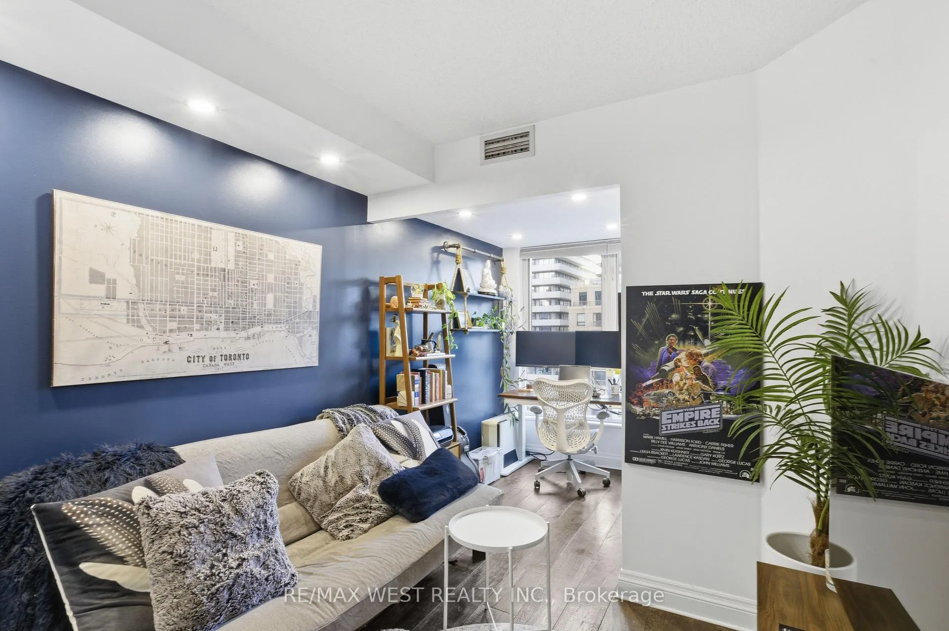 Photo 13 of Unit 1709, 55 Bloor Street E, Toronto, Church-Yonge Corridor — HOMEH
