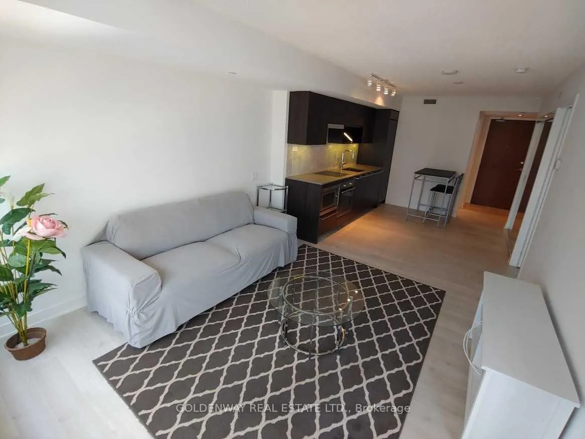 Photo 6 of Unit 1707, 80 Queens Wharf Road, Toronto, Waterfront Communities — HOMEH