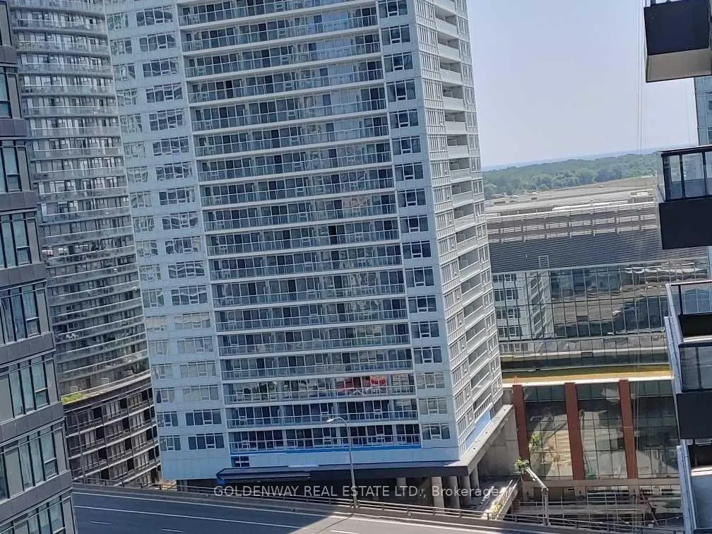 Photo 18 of Unit 1707, 80 Queens Wharf Road, Toronto, Waterfront Communities — HOMEH