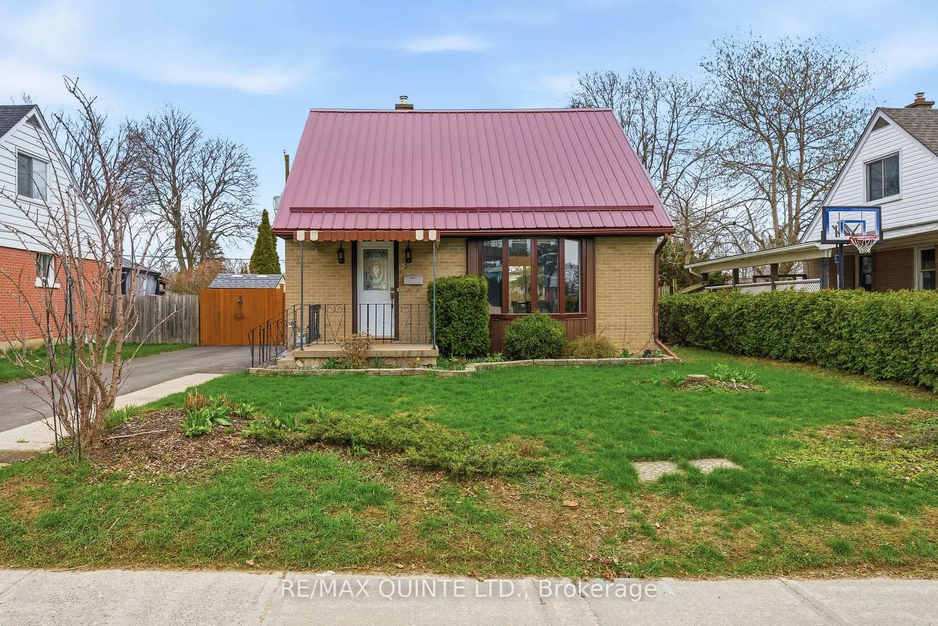 Photo 39 of 59 Fourth Avenue, Quinte West, Trenton Ward — HOMEH