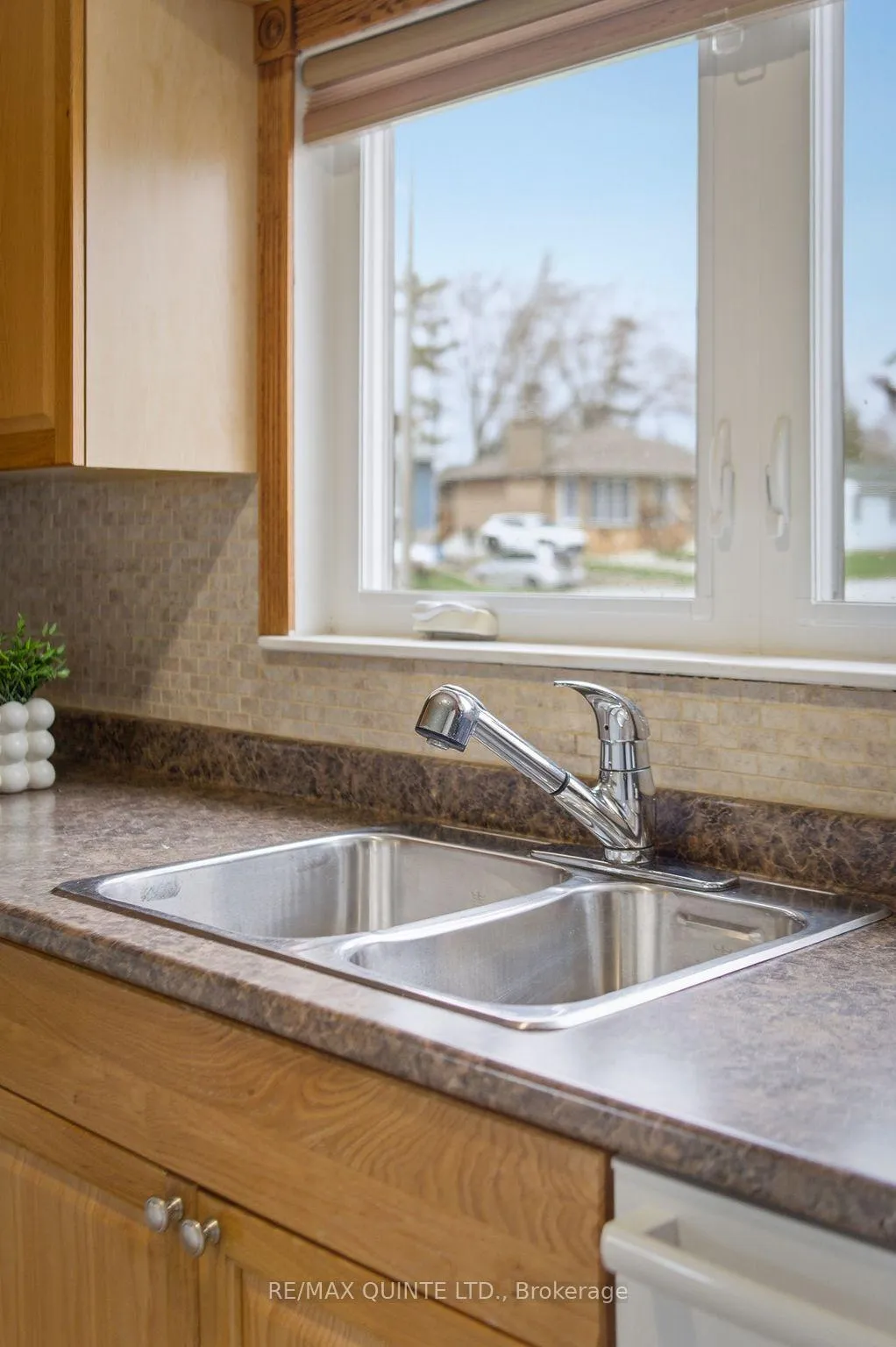 Photo 13 of 59 Fourth Avenue, Quinte West, Trenton Ward — HOMEH