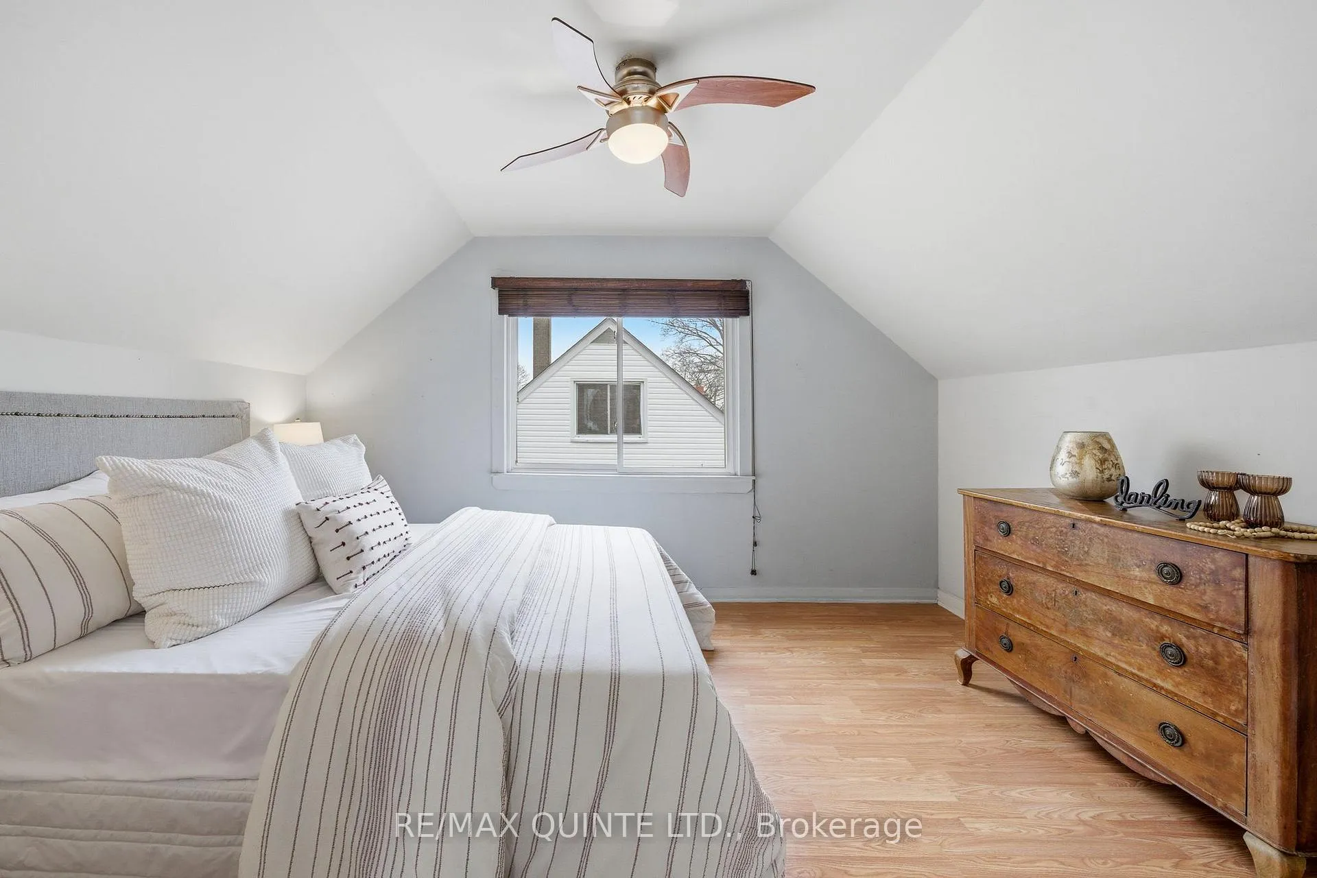 Photo 24 of 59 Fourth Avenue, Quinte West, Trenton Ward — HOMEH