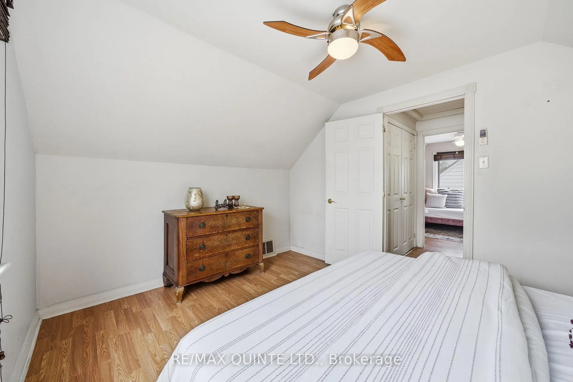 Photo 27 of 59 Fourth Avenue, Quinte West, Trenton Ward — HOMEH