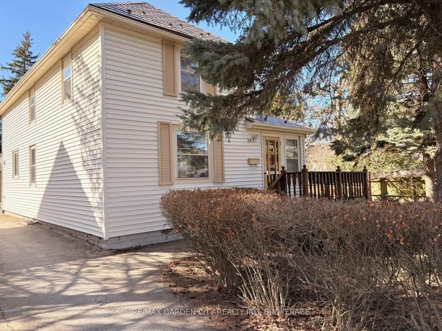Photo 1 of 26 Chestnut Street, Pelham, Fonthill — HOMEH