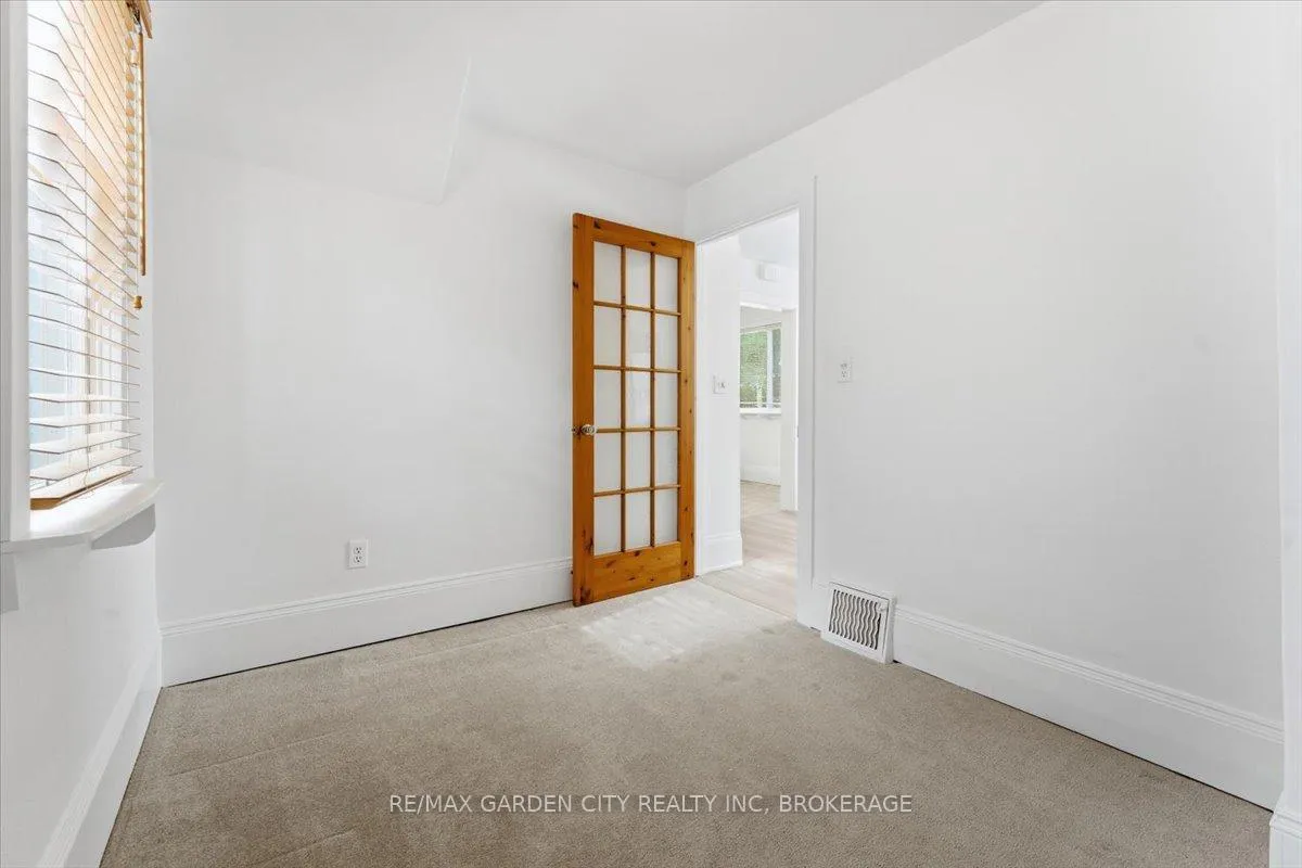 Photo 17 of 26 Chestnut Street, Pelham, Fonthill — HOMEH