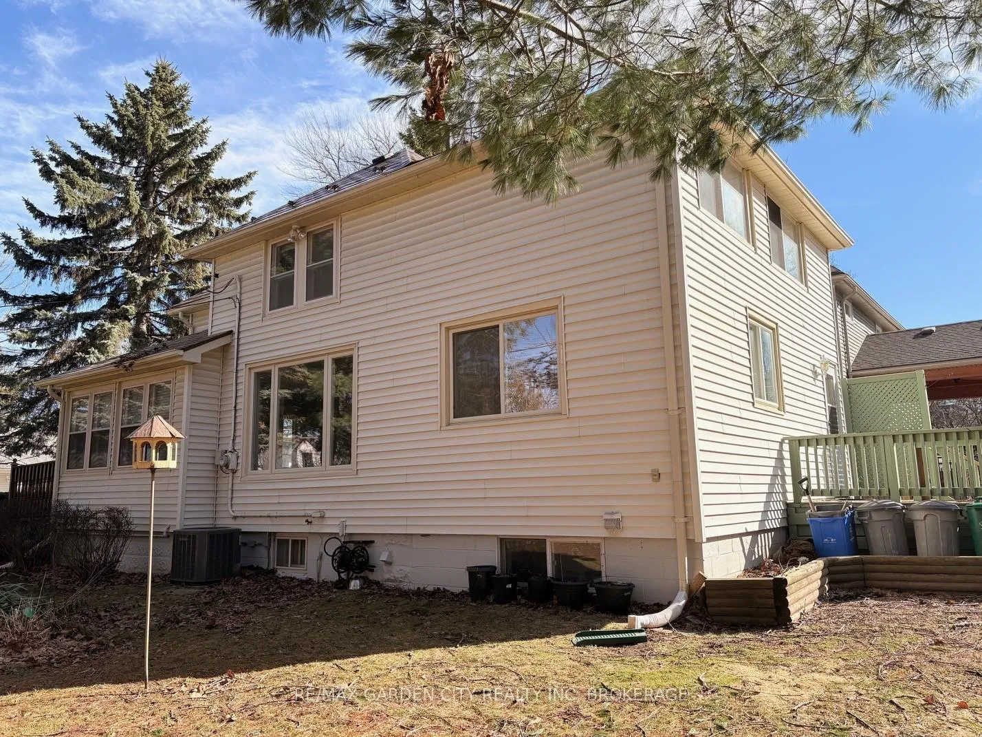 Photo 33 of 26 Chestnut Street, Pelham, Fonthill — HOMEH