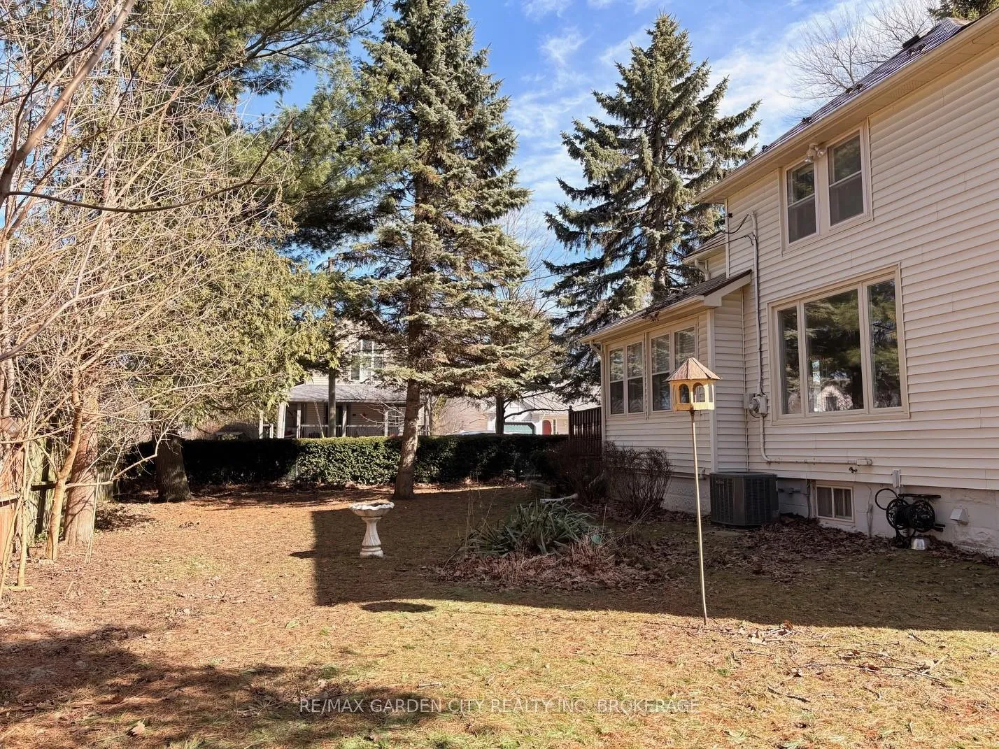 Photo 34 of 26 Chestnut Street, Pelham, Fonthill — HOMEH