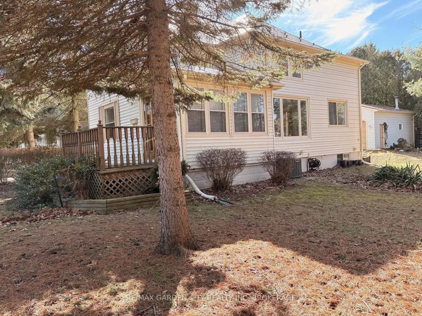 Photo 35 of 26 Chestnut Street, Pelham, Fonthill — HOMEH