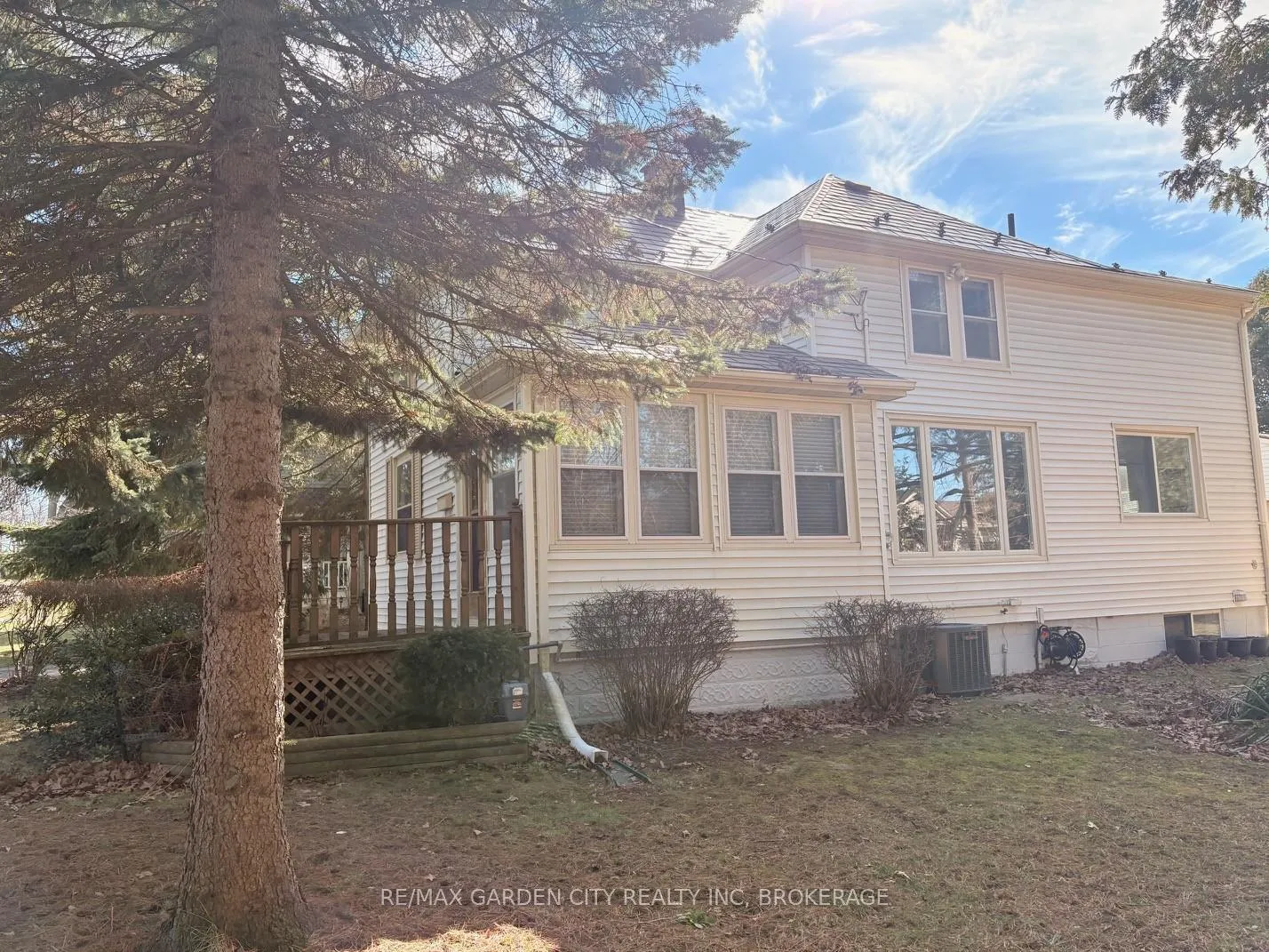 Photo 36 of 26 Chestnut Street, Pelham, Fonthill — HOMEH