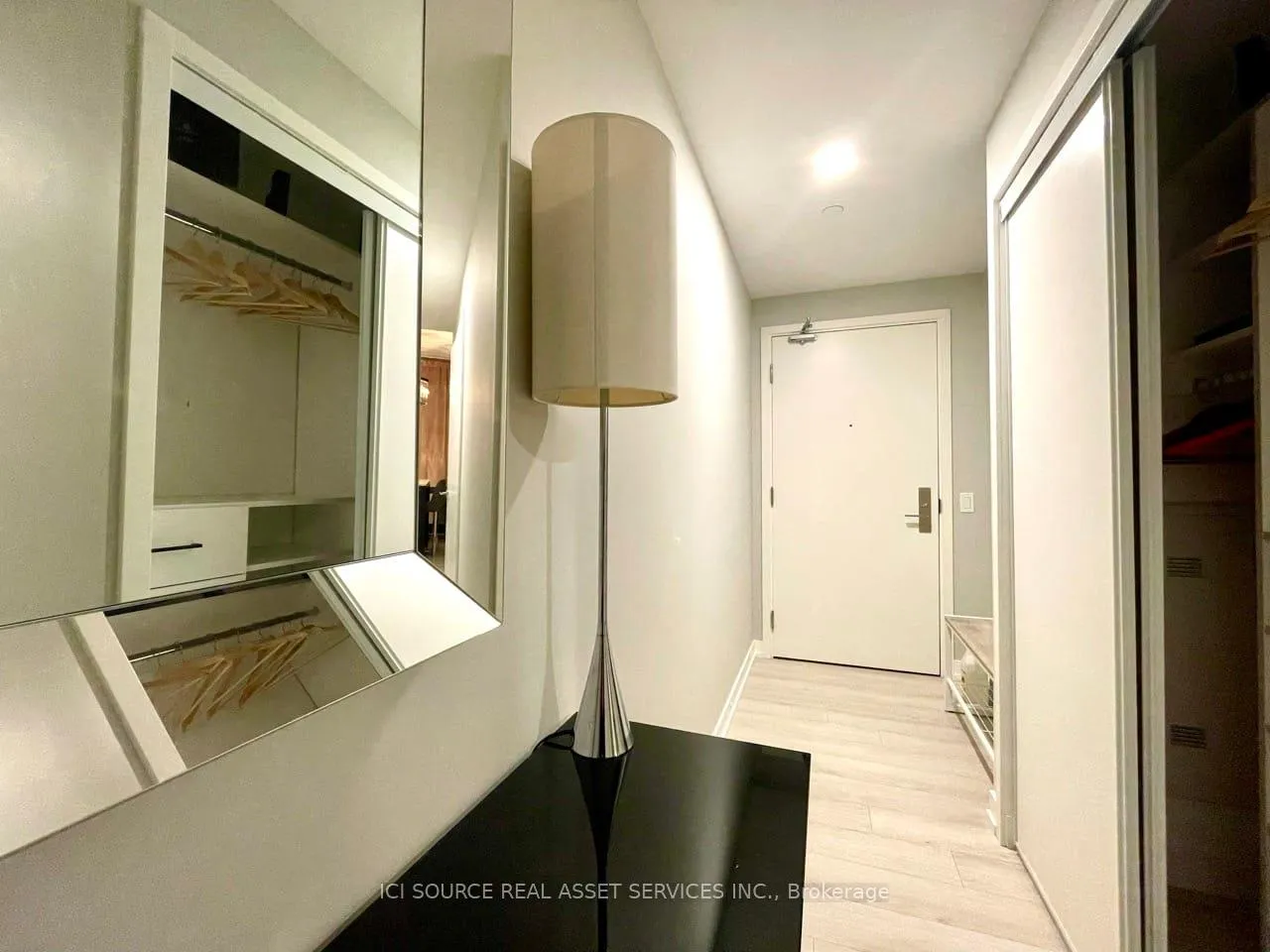Photo 4 of Unit 2206, 33 Helendale Avenue, Toronto, Yonge-Eglinton — HOMEH