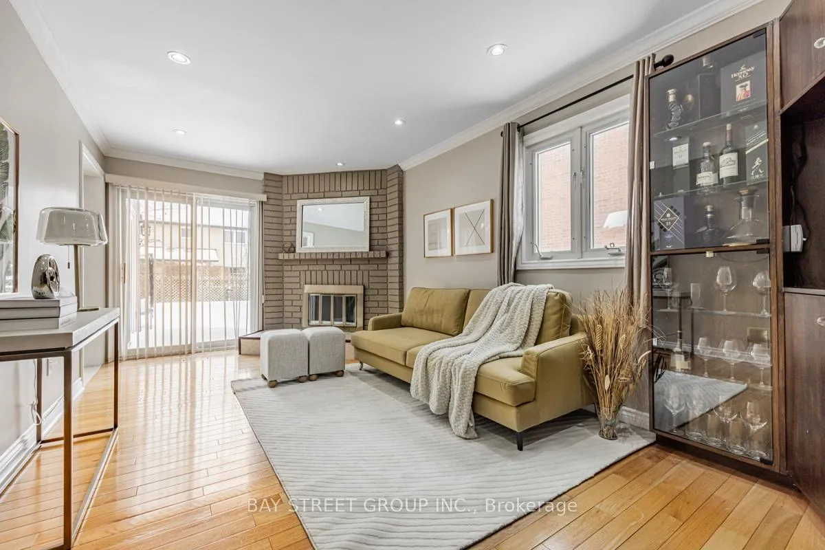 Photo 17 of 220 Larkin Avenue, Markham, Markham Village — HOMEH
