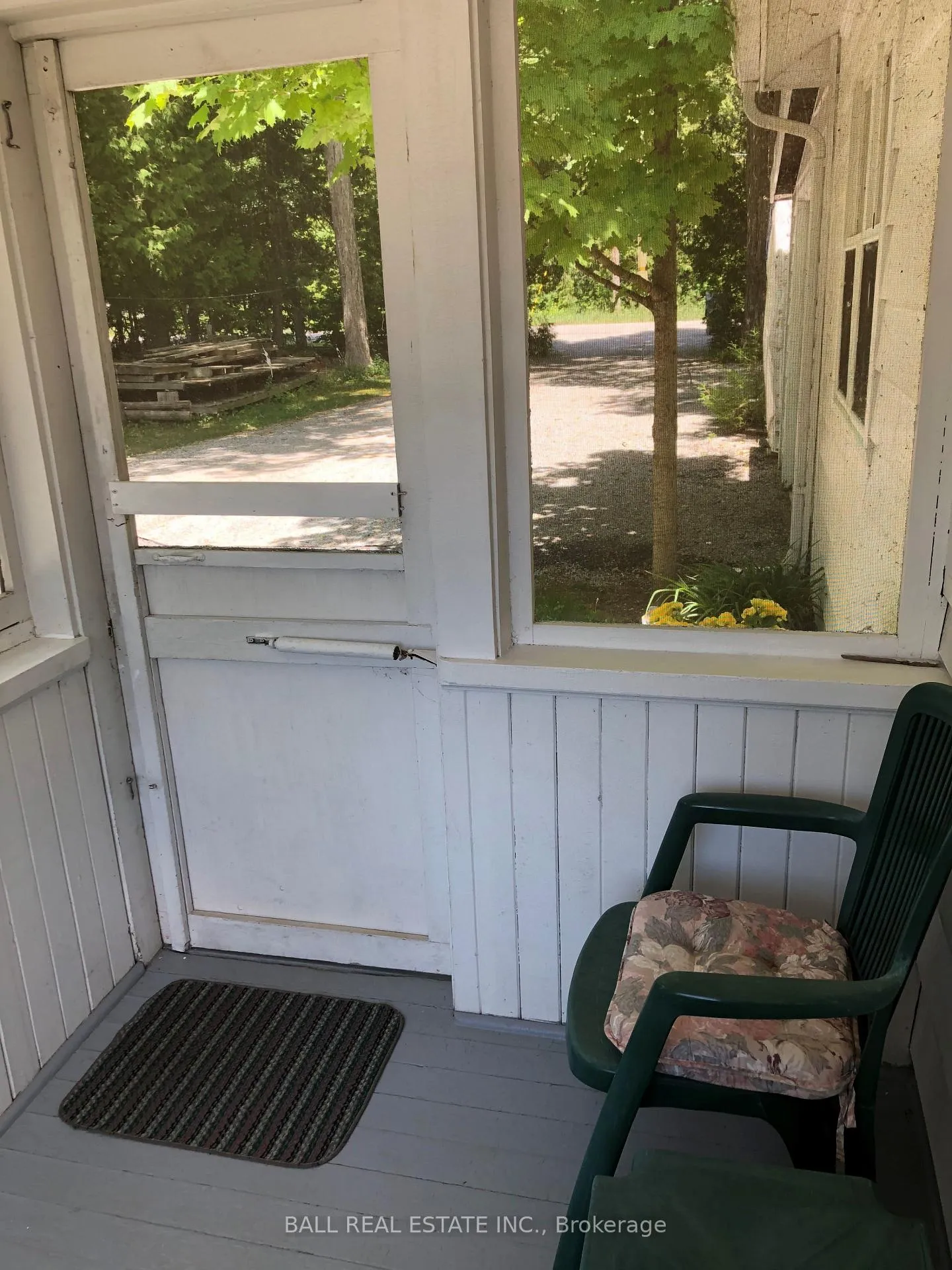 Photo 9 of 293 Riverside Drive, Kawartha Lakes, Bobcaygeon — HOMEH