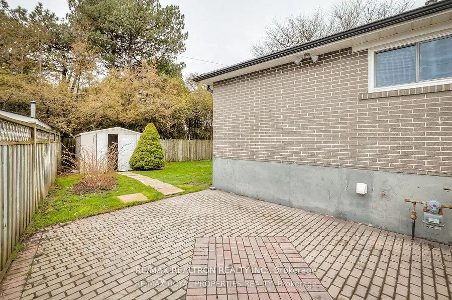 Photo 7 of Unit Basement, 802 Modlin Road, Pickering, Bay Ridges — HOMEH