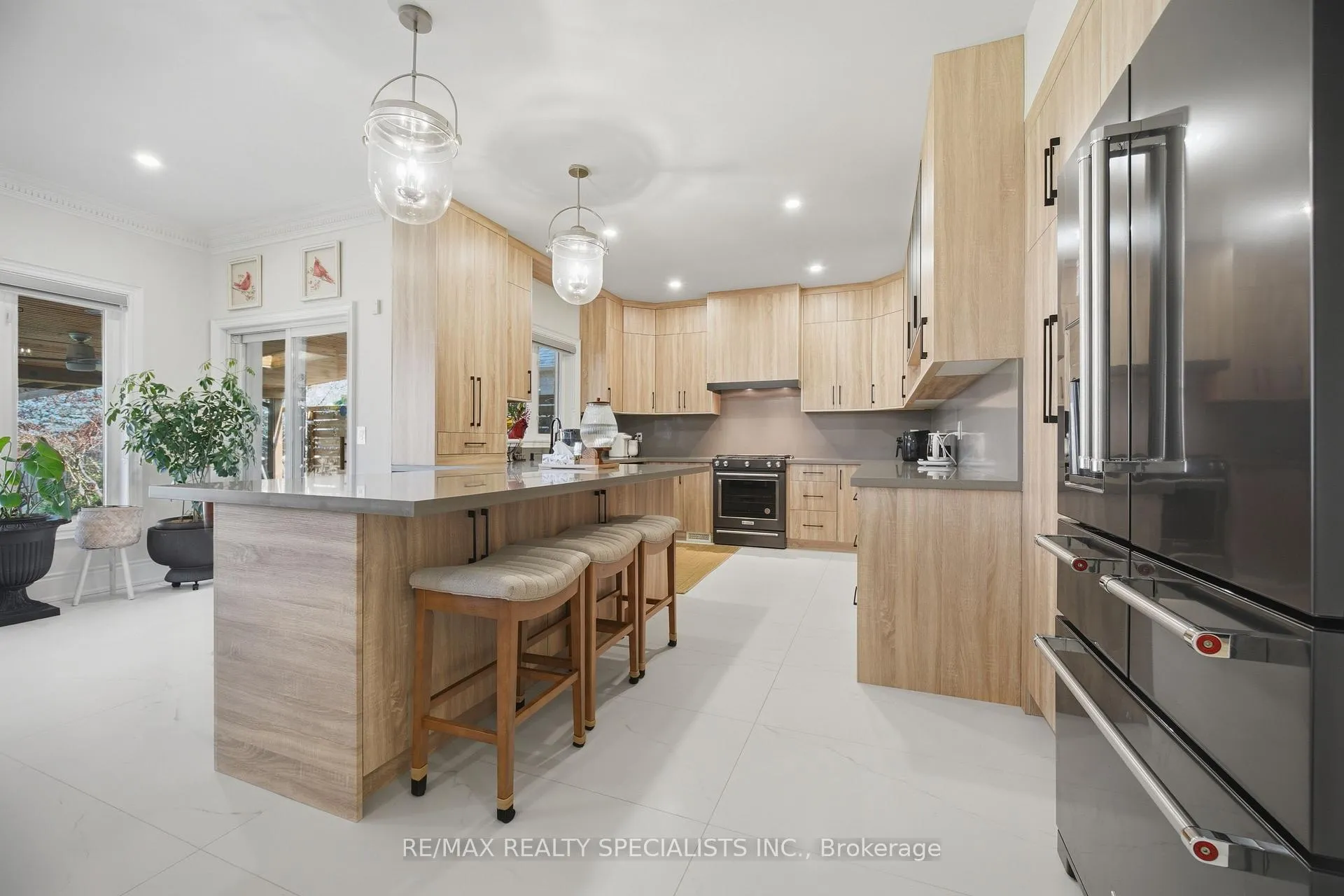 Photo 11 of 57 Fairview Road W, Mississauga, Fairview — HOMEH