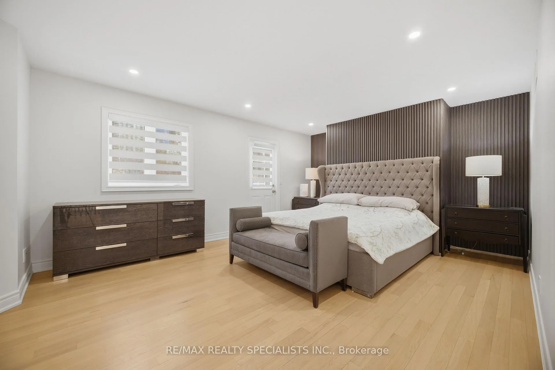 Photo 22 of 57 Fairview Road W, Mississauga, Fairview — HOMEH