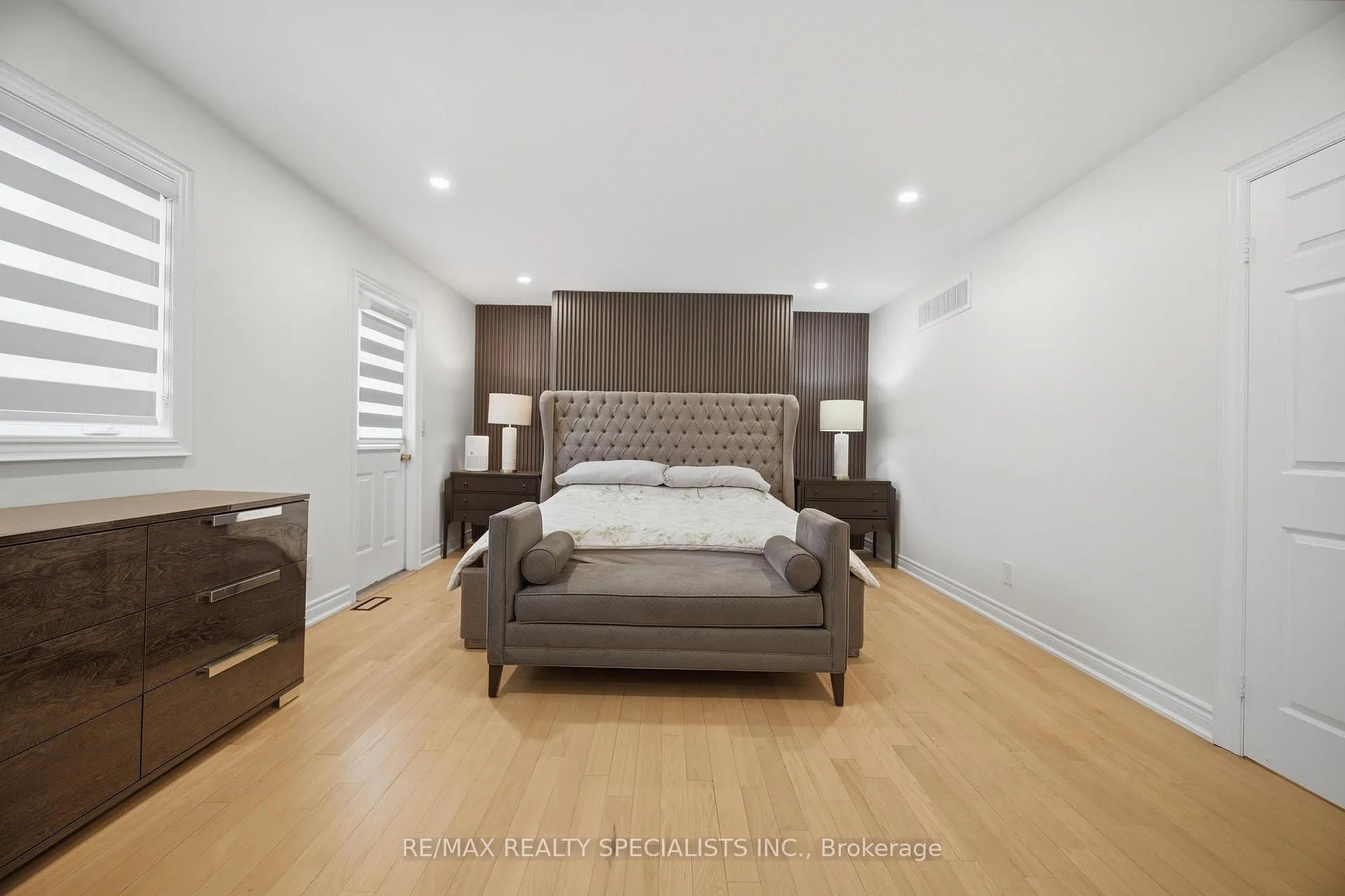 Photo 23 of 57 Fairview Road W, Mississauga, Fairview — HOMEH