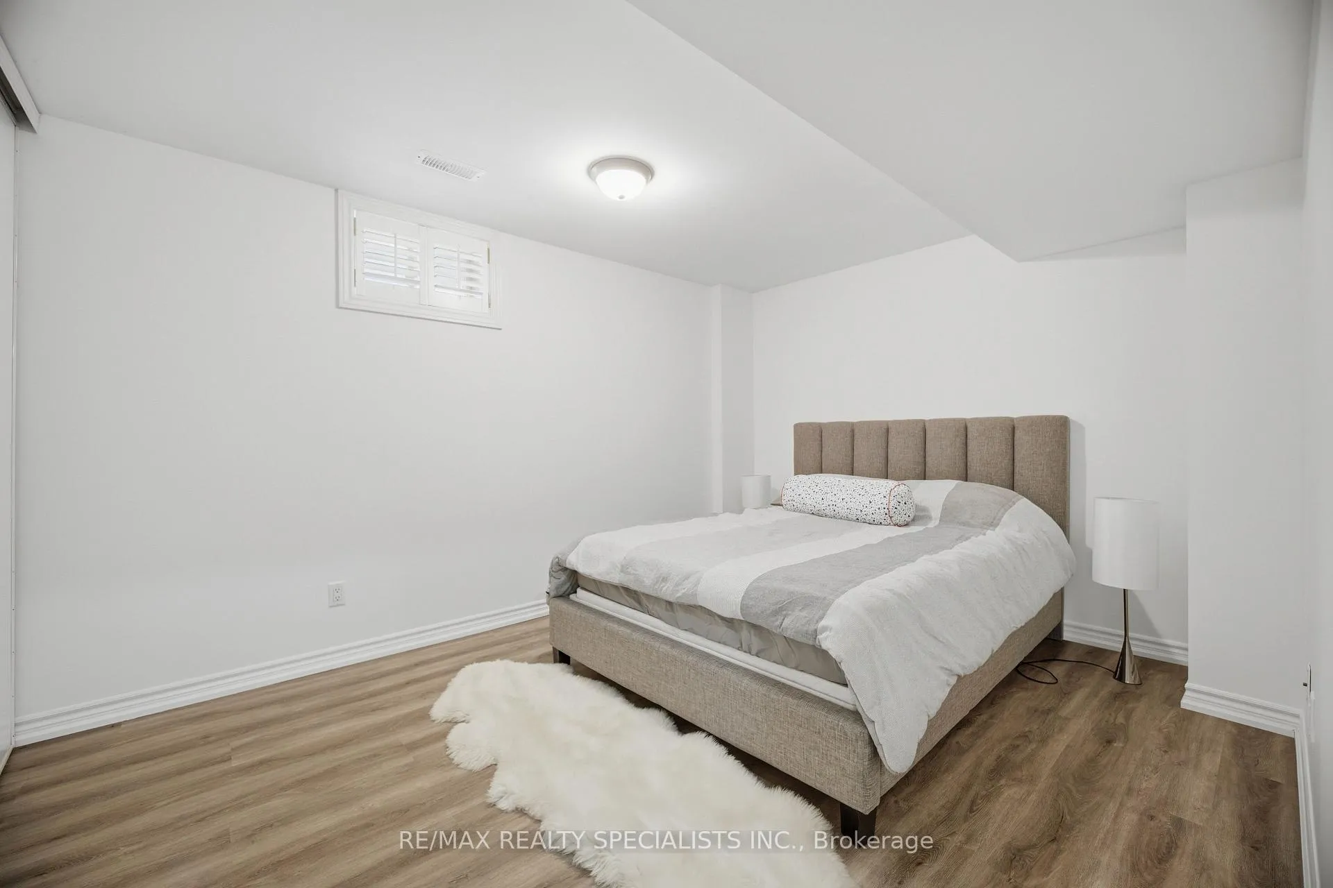 Photo 50 of 57 Fairview Road W, Mississauga, Fairview — HOMEH
