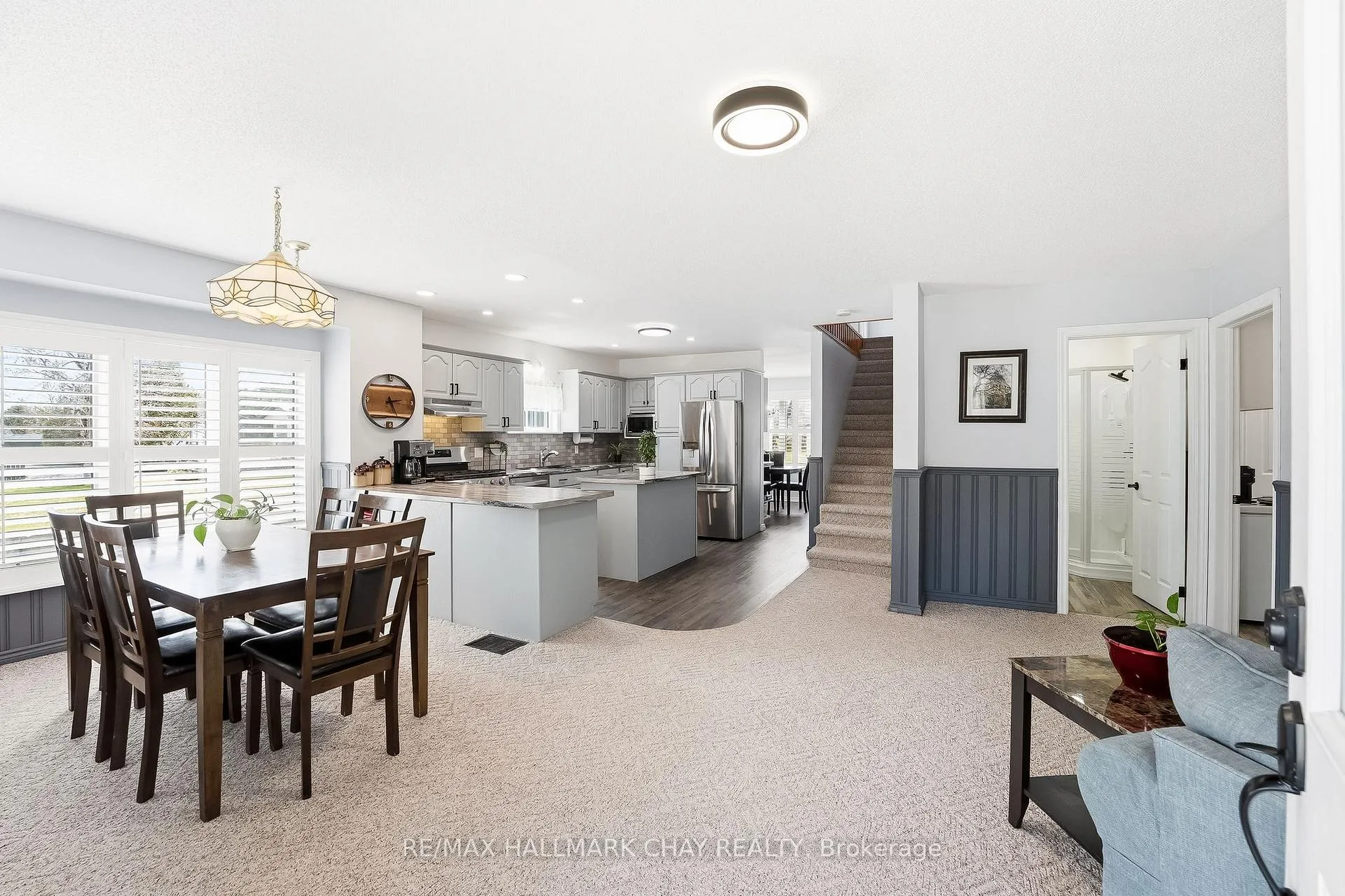 Photo 4 of 24 Cedar Dale Drive, Kawartha Lakes, Bexley — HOMEH