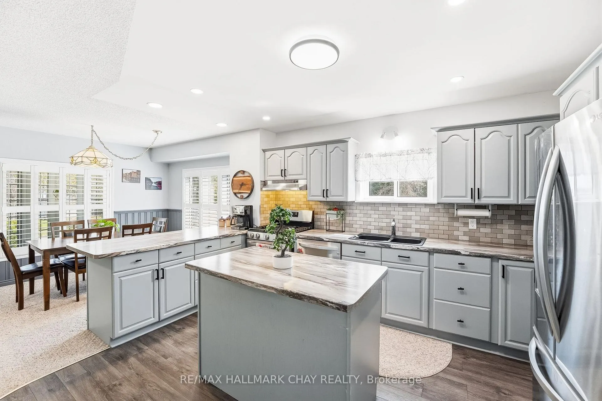 Photo 9 of 24 Cedar Dale Drive, Kawartha Lakes, Bexley — HOMEH
