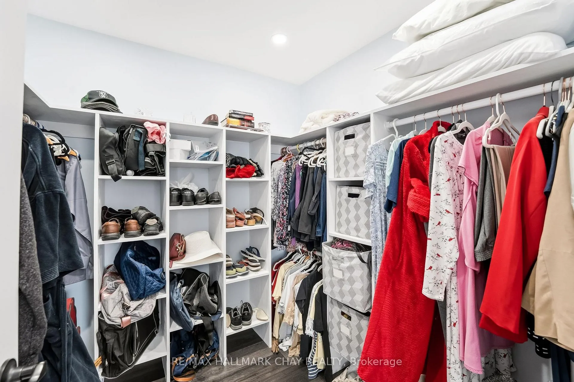 Photo 18 of 24 Cedar Dale Drive, Kawartha Lakes, Bexley — HOMEH