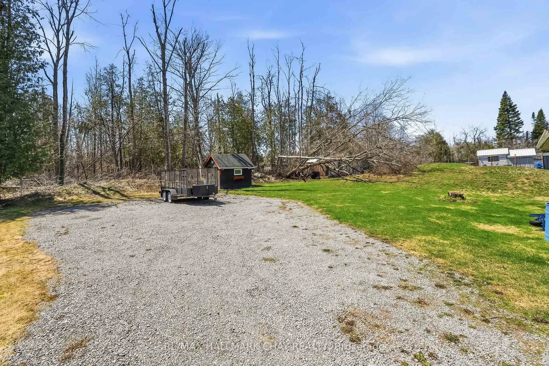 Photo 29 of 24 Cedar Dale Drive, Kawartha Lakes, Bexley — HOMEH
