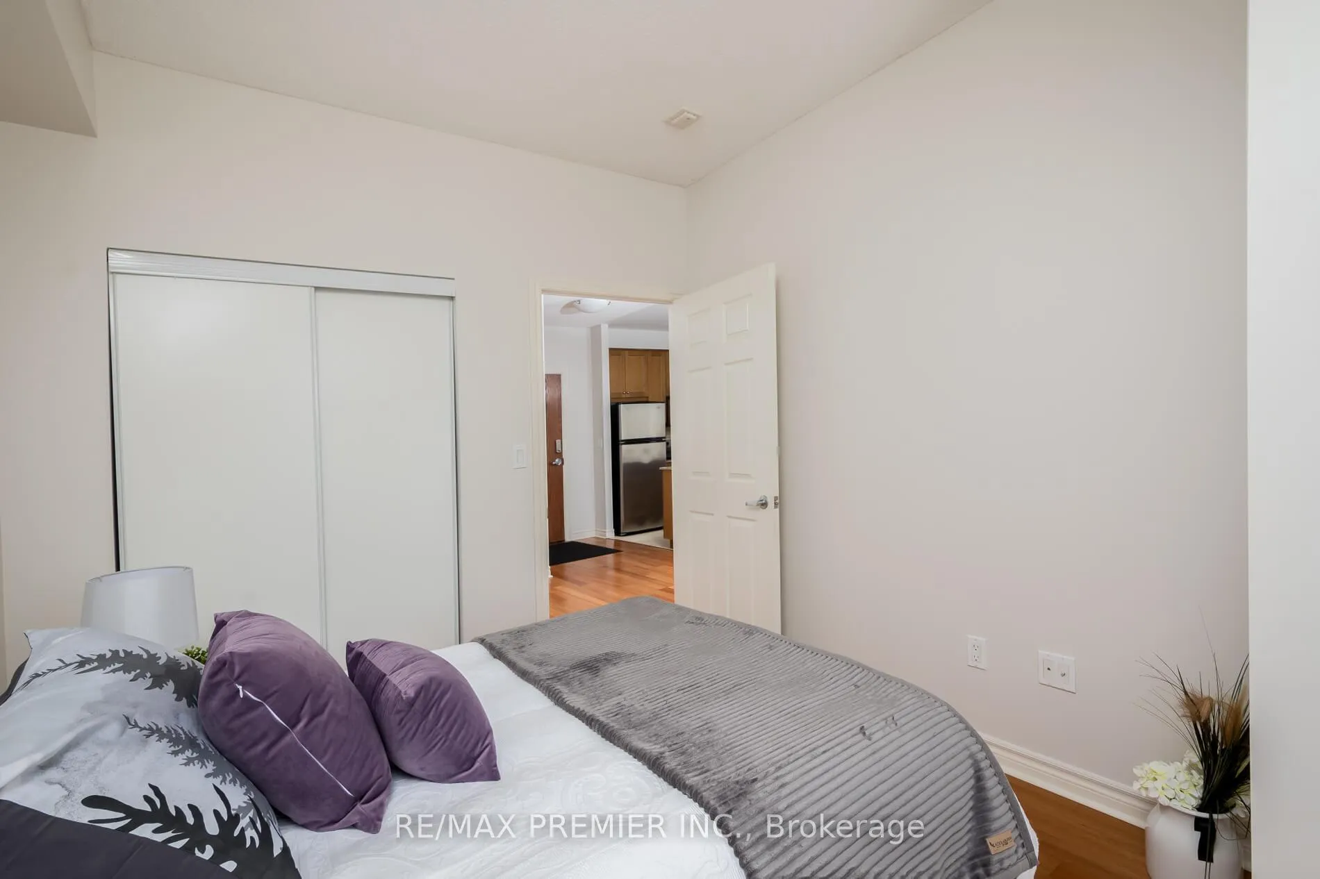 Photo 17 of Unit 206, 4620 Highway 7, Vaughan, East Woodbridge — HOMEH