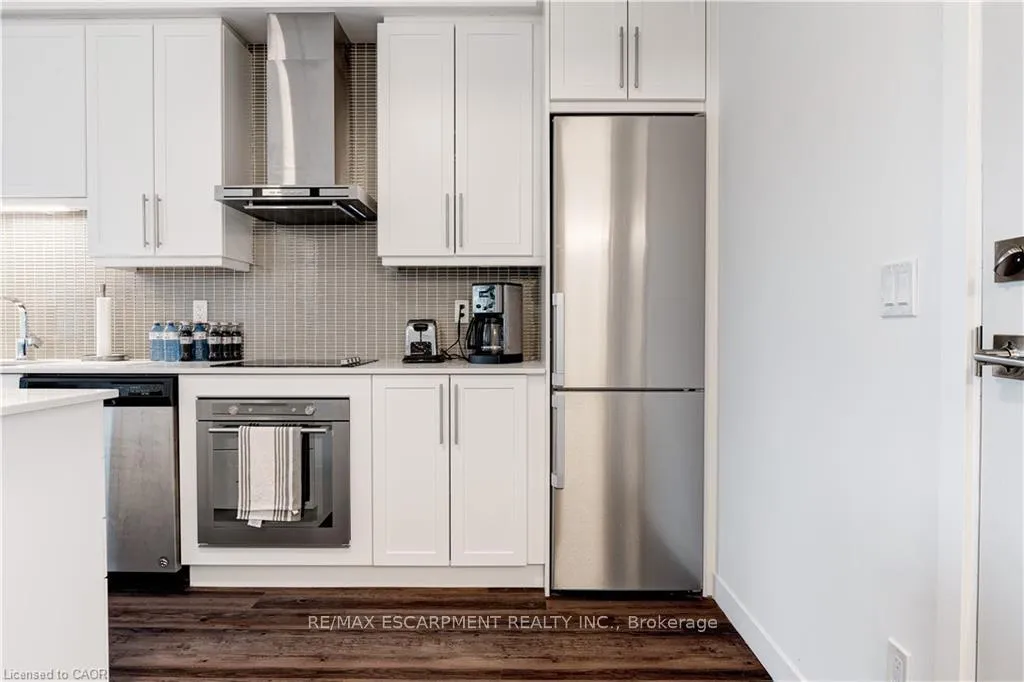 Photo 5 of Unit 2101, 2087 Fairview Street, Burlington, Freeman — HOMEH