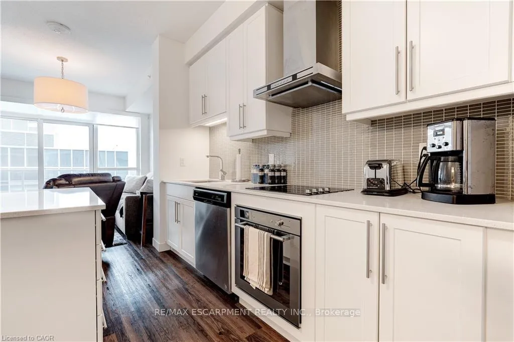 Photo 6 of Unit 2101, 2087 Fairview Street, Burlington, Freeman — HOMEH
