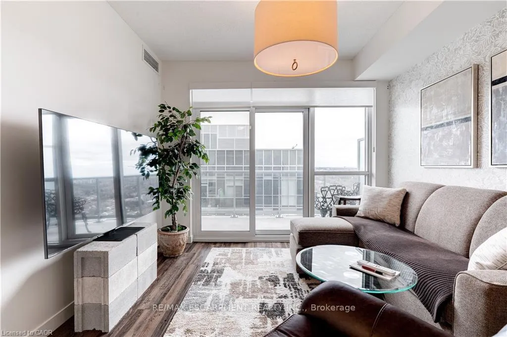 Photo 10 of Unit 2101, 2087 Fairview Street, Burlington, Freeman — HOMEH