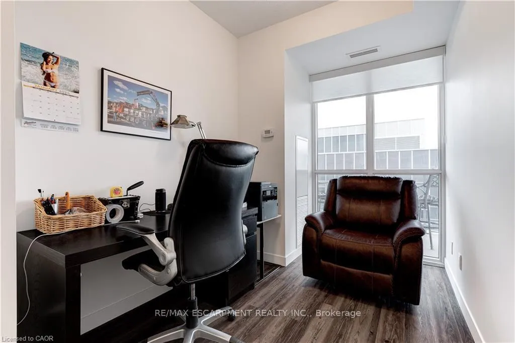 Photo 17 of Unit 2101, 2087 Fairview Street, Burlington, Freeman — HOMEH