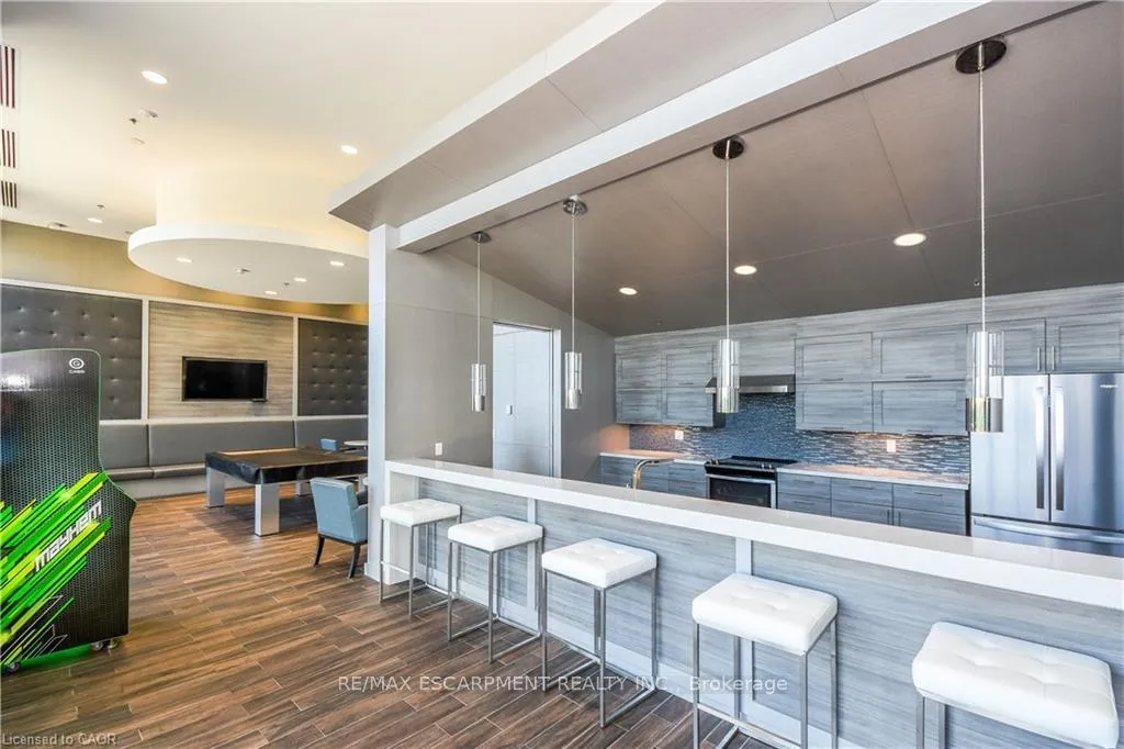 Photo 20 of Unit 2101, 2087 Fairview Street, Burlington, Freeman — HOMEH