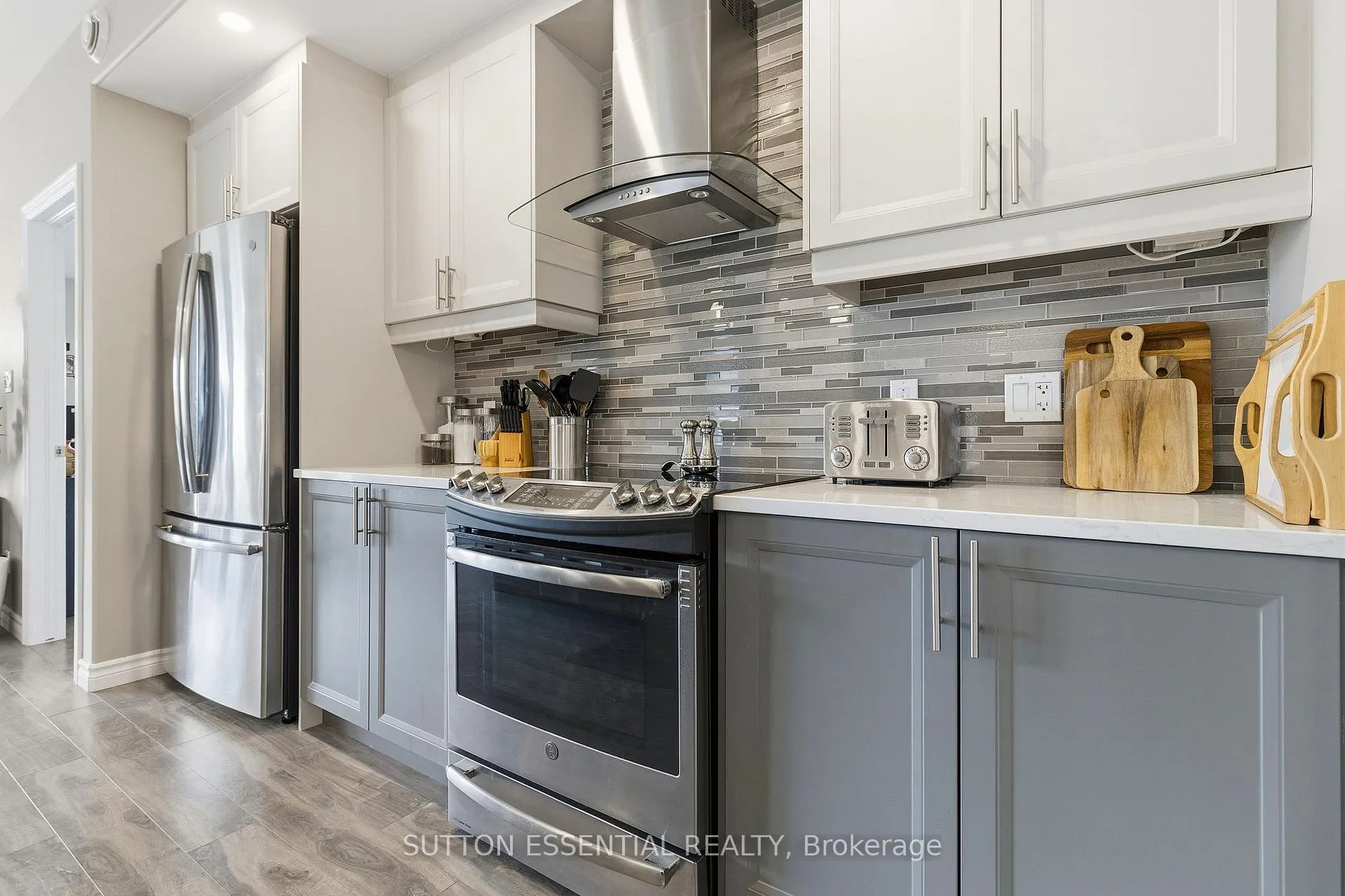 Photo 23 of 45B Centre Street, Brockville — HOMEH