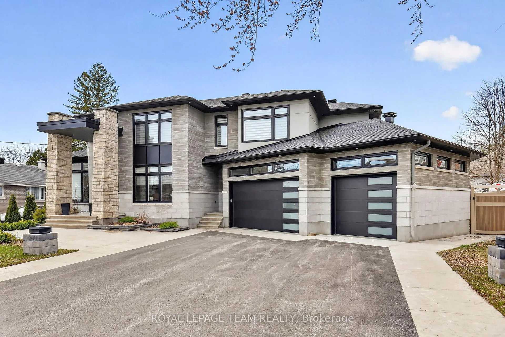 Photo 2 of 1670 Ortona Avenue, Ottawa, Carleton Heights — HOMEH
