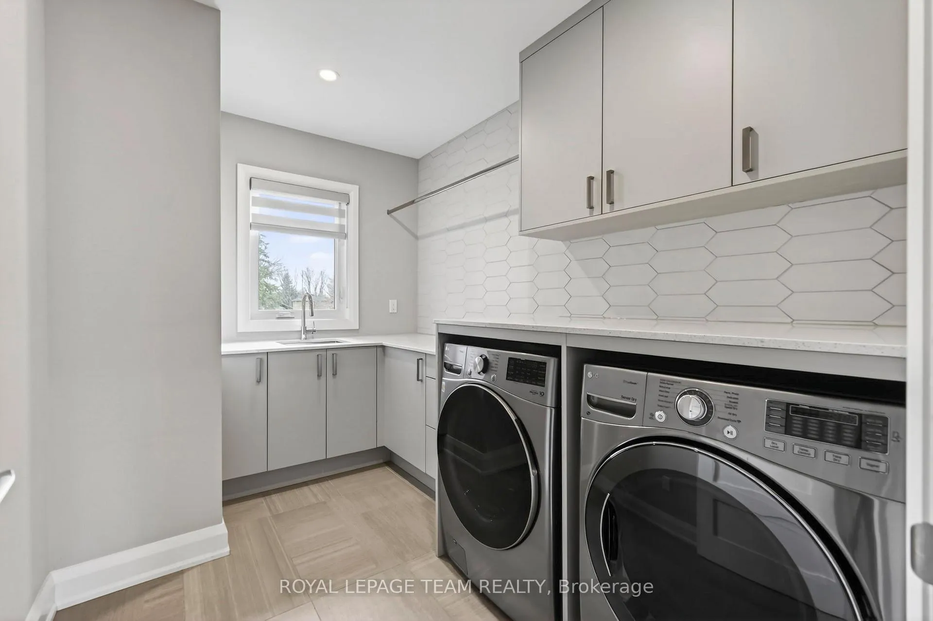 Photo 33 of 1670 Ortona Avenue, Ottawa, Carleton Heights — HOMEH