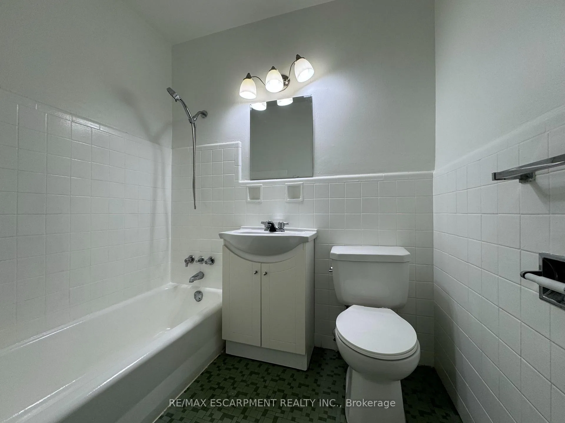 Photo 7 of Unit 206, 325A James Street S, Hamilton, Durand — HOMEH