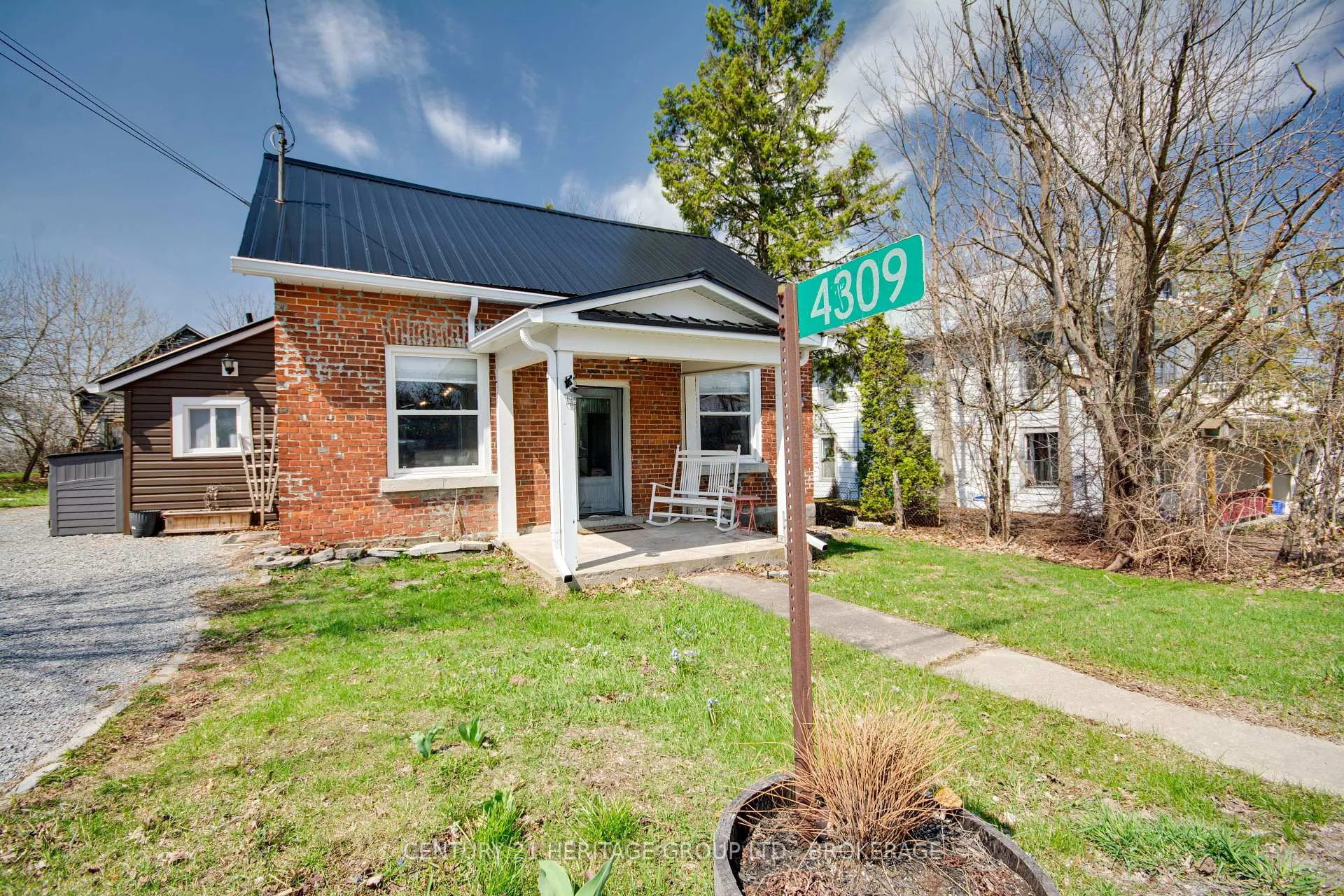 Photo 2 of 4309 Stagecoach Road, Frontenac, Frontenac South — HOMEH