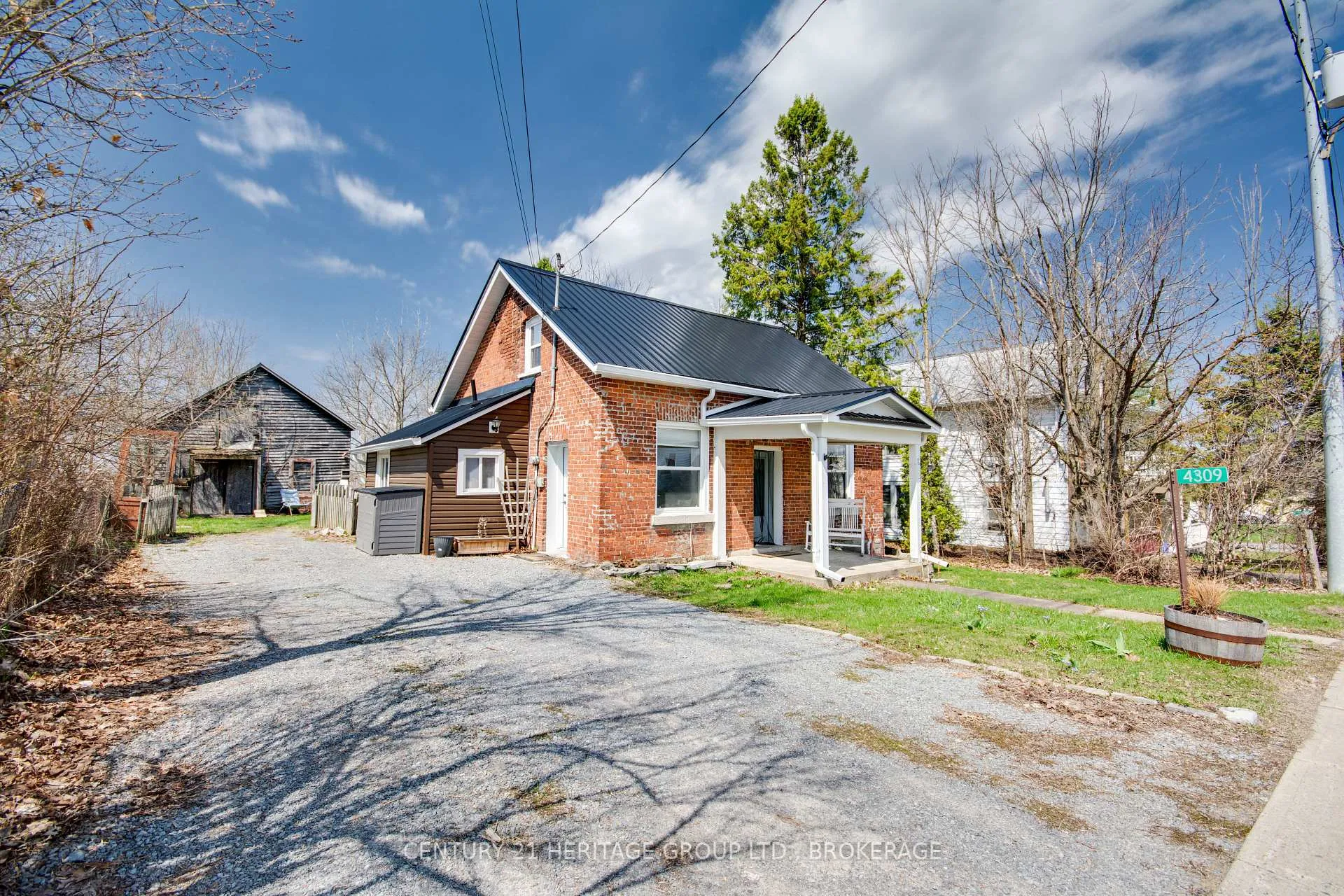 Photo 3 of 4309 Stagecoach Road, Frontenac, Frontenac South — HOMEH