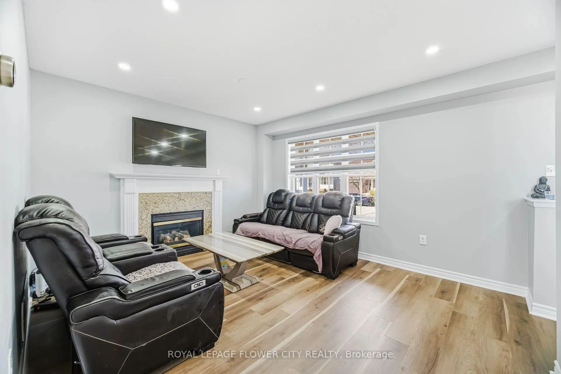 Photo 13 of 95 Osborn Avenue, Brantford, Shellard Lane — HOMEH