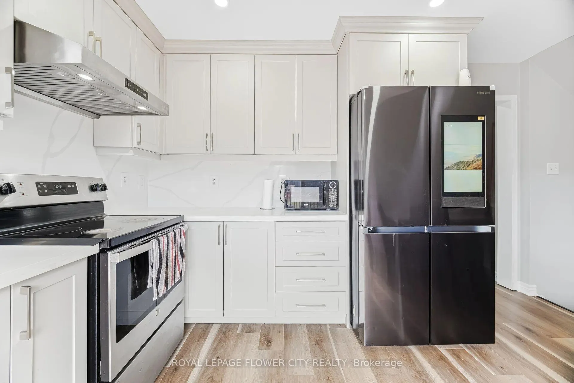 Photo 22 of 95 Osborn Avenue, Brantford, Shellard Lane — HOMEH
