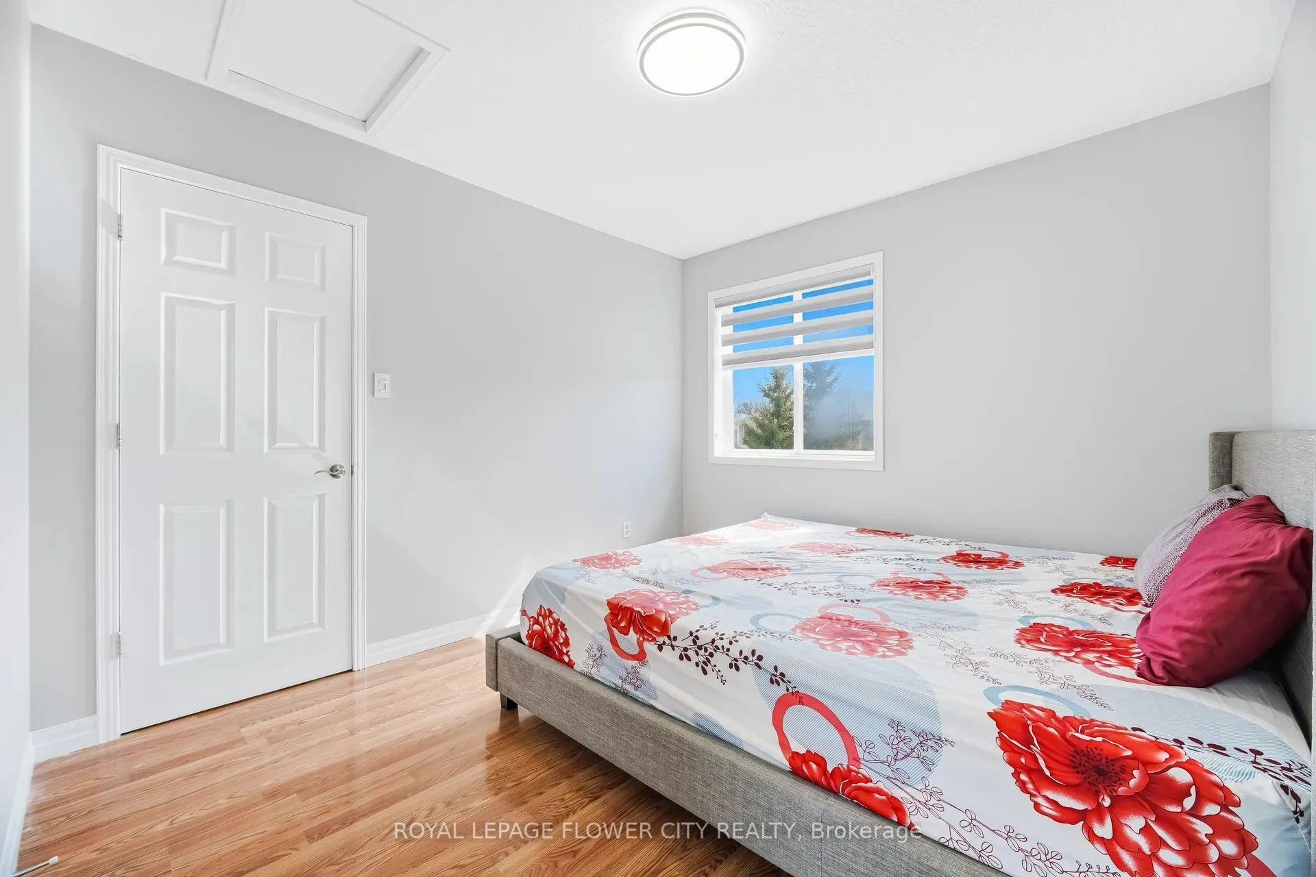 Photo 32 of 95 Osborn Avenue, Brantford, Shellard Lane — HOMEH