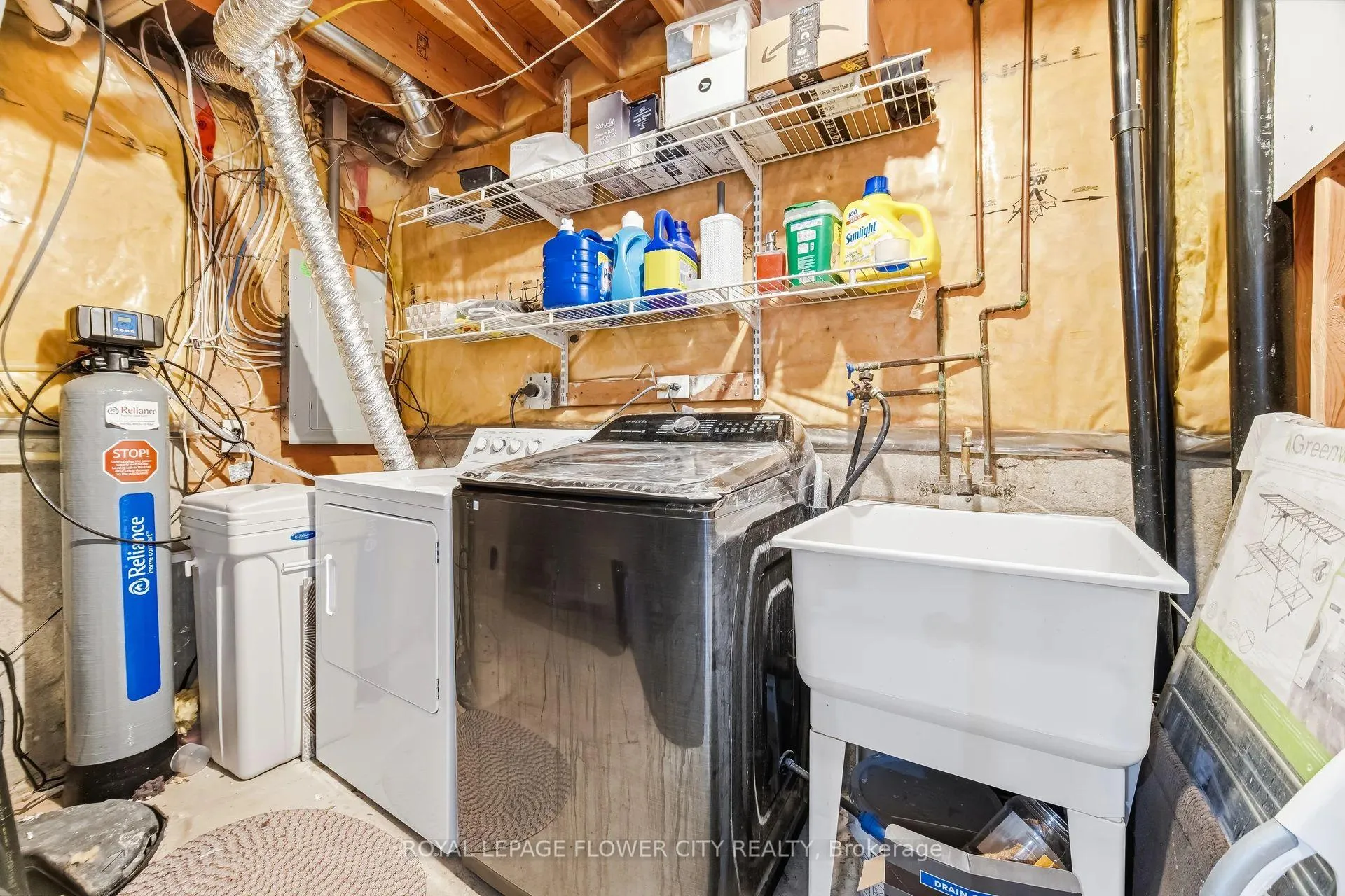 Photo 42 of 95 Osborn Avenue, Brantford, Shellard Lane — HOMEH