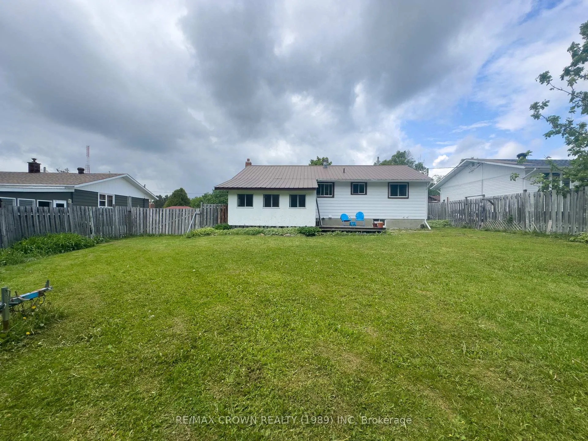 Photo 6 of 36 Birch Crescent, Temagami — HOMEH