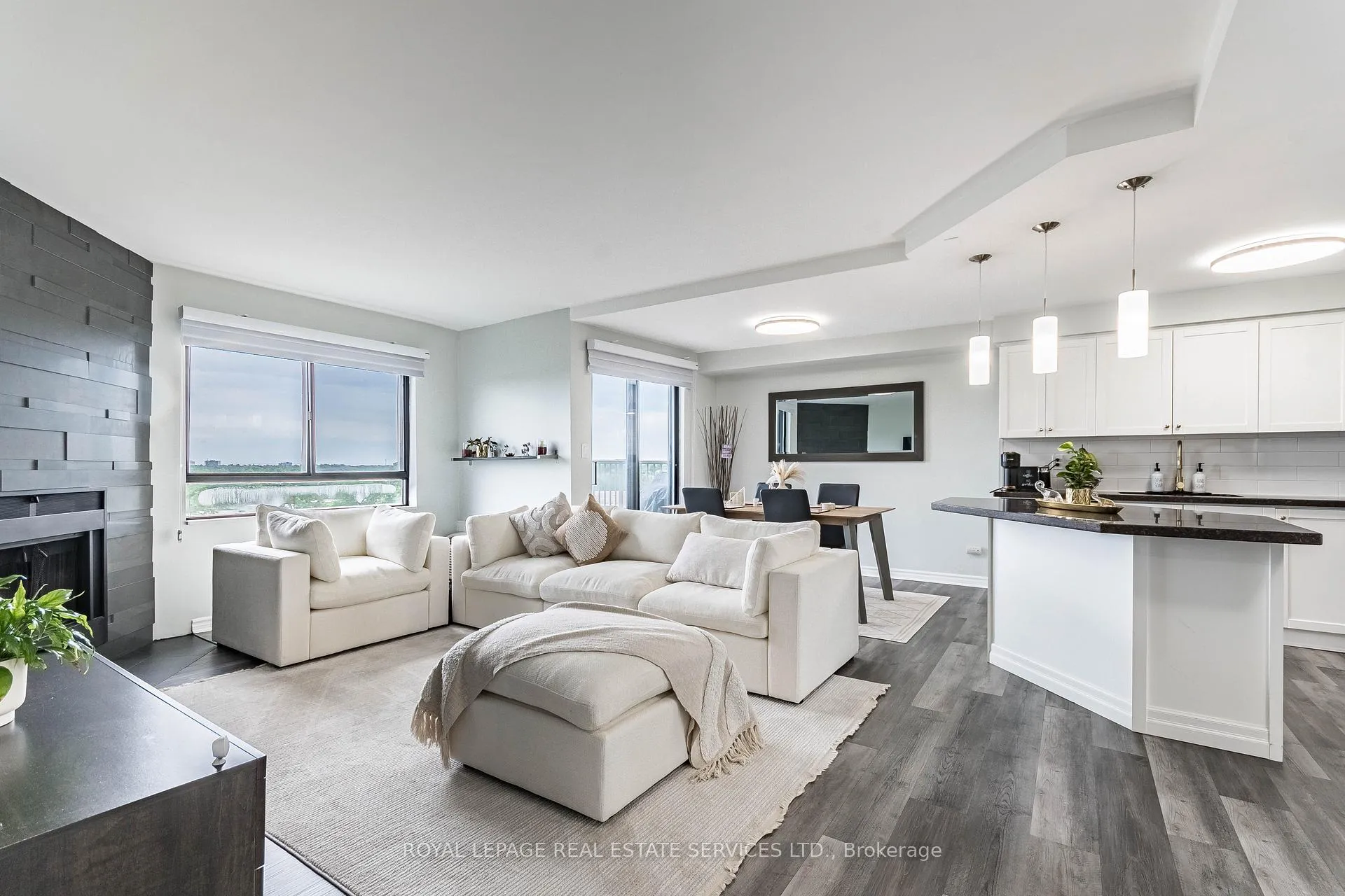 Photo 2 of Unit 619, 1000 Cedarglen Gate, Mississauga, Erindale — HOMEH