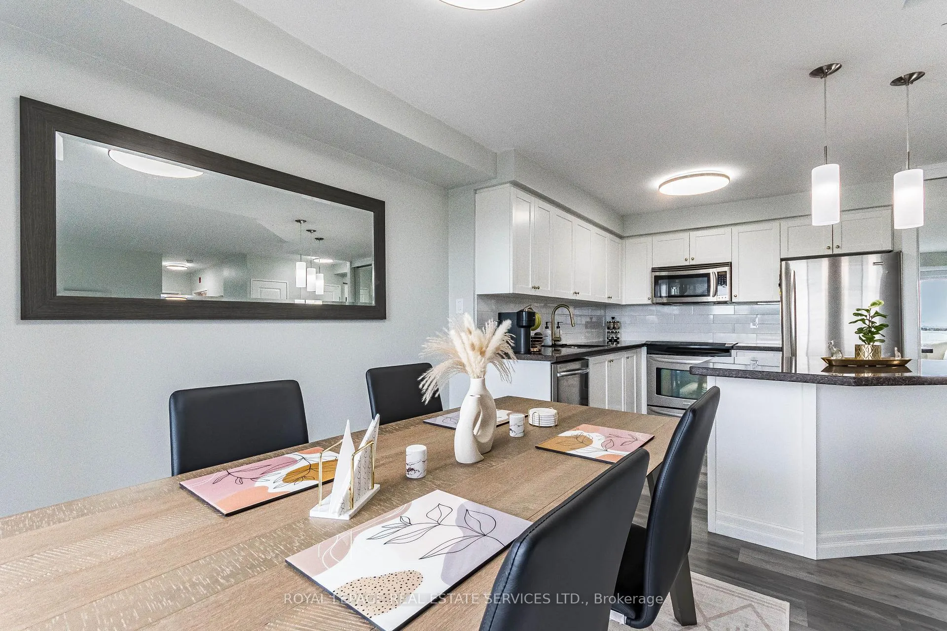 Photo 10 of Unit 619, 1000 Cedarglen Gate, Mississauga, Erindale — HOMEH