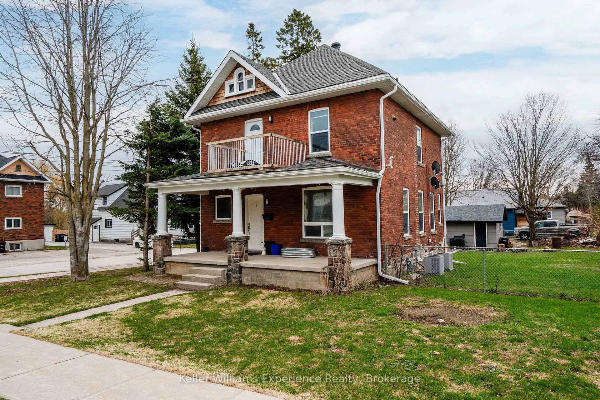 Photo 2 of Unit 2, 295 Bay Street, Midland — HOMEH