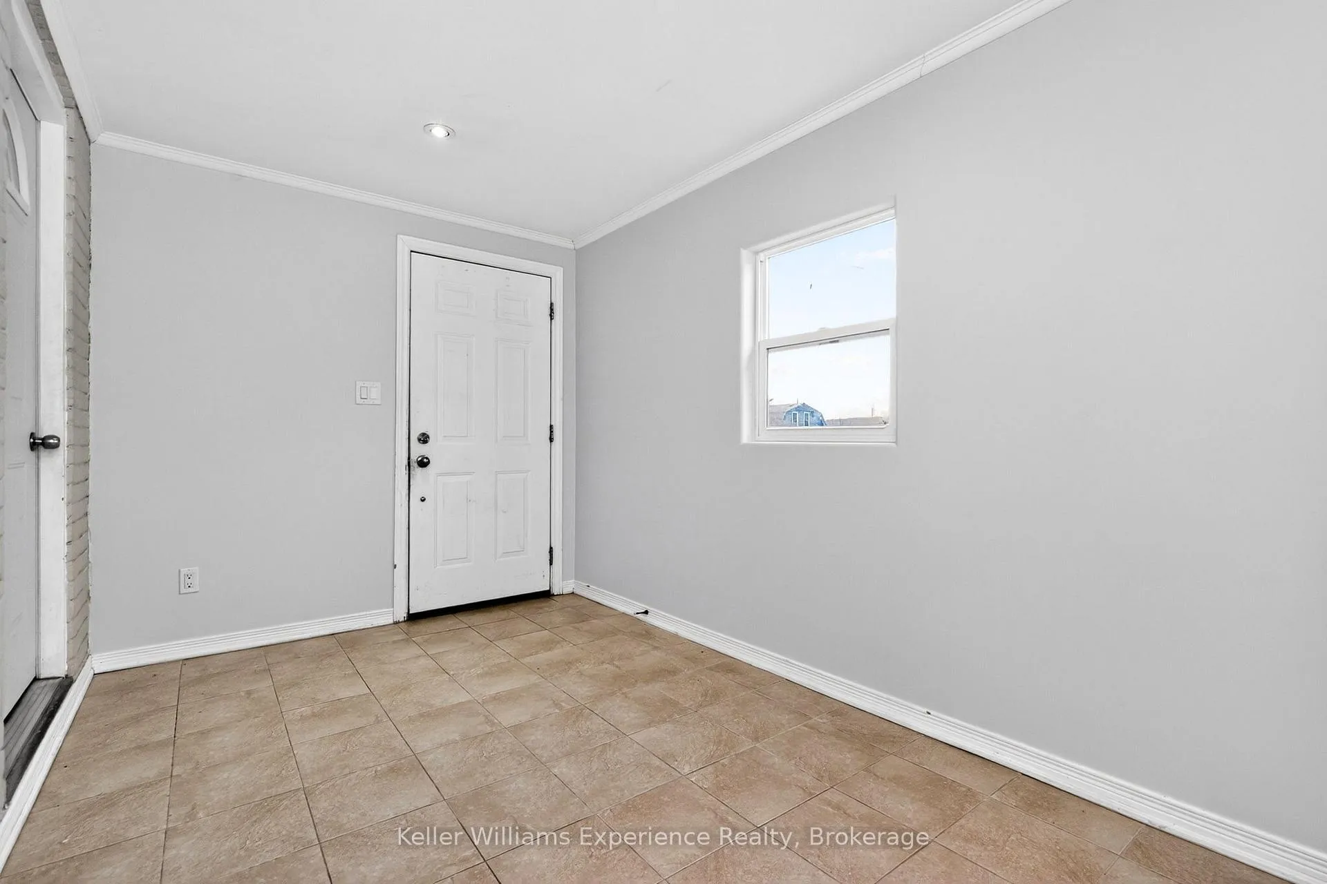 Photo 3 of Unit 2, 295 Bay Street, Midland — HOMEH