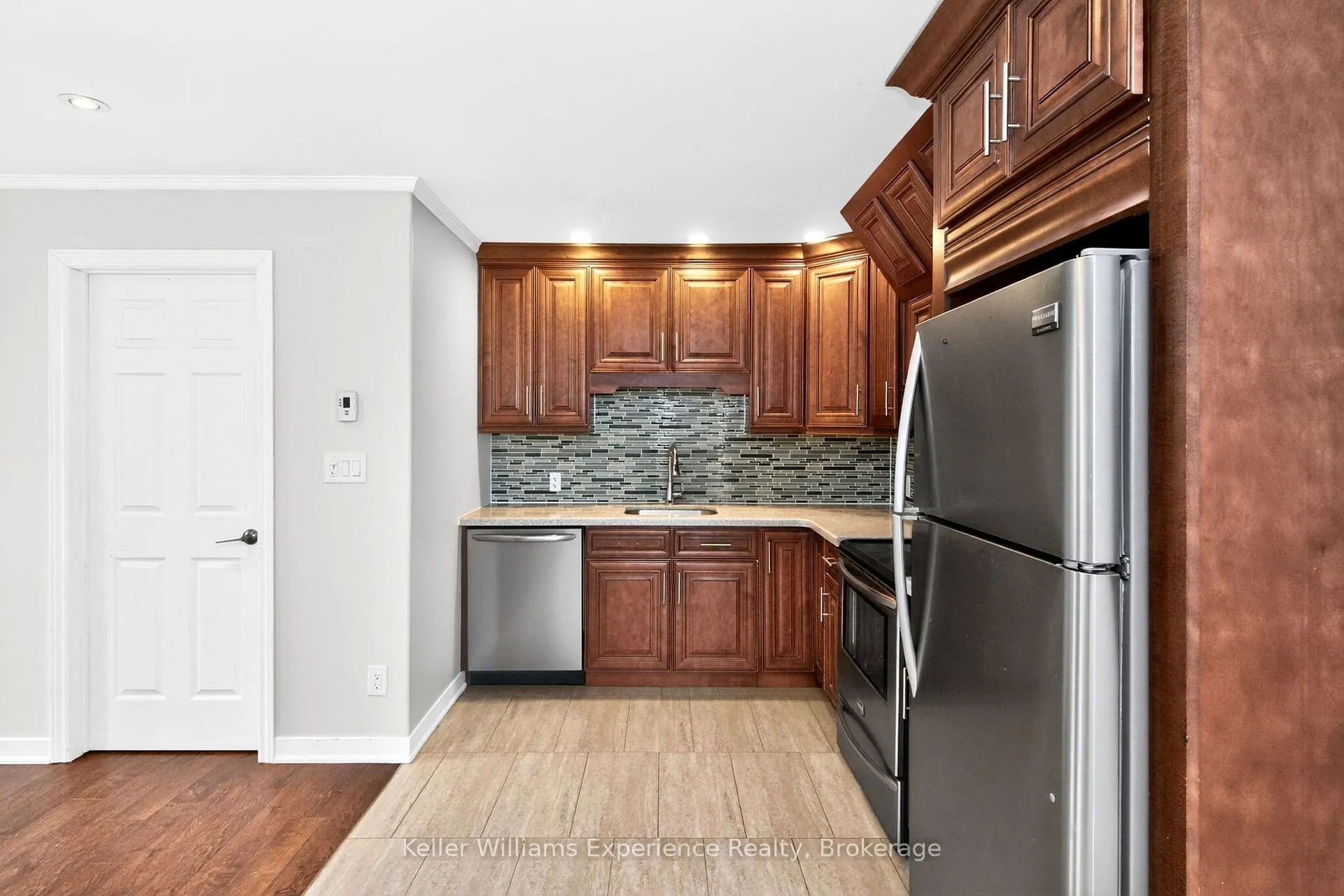 Photo 8 of Unit 2, 295 Bay Street, Midland — HOMEH